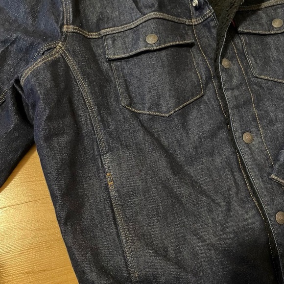 Levi’s Sherpa Trucker Jacket Medium Mens Rare designer coat Jean denim winter og - Picture 3 of 8